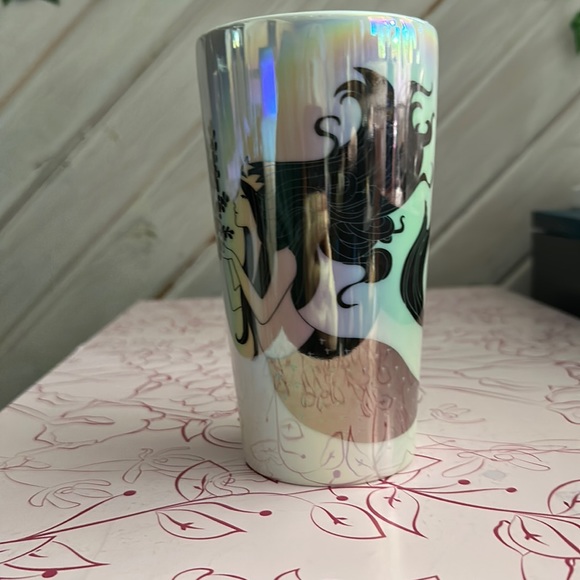 Other - mermaid starbucks